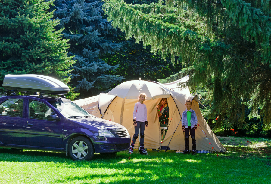 famille au camping Pomerols