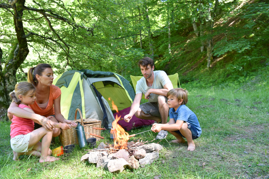 famille au camping Pomerols